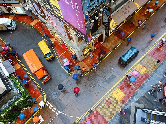 "National Geographic's photo of the day": 27th December - Street Colors