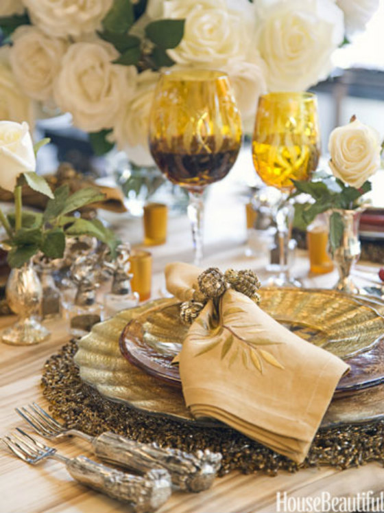 10 Decorating Tips for Thanksgiving Table