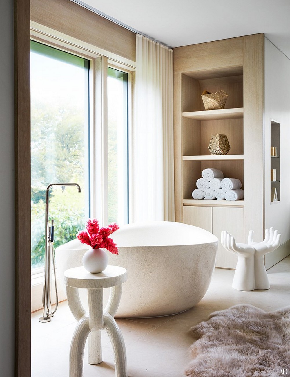 AD 100 Designer Kelly Behun Revamps This Zen Hamptons House With Fun