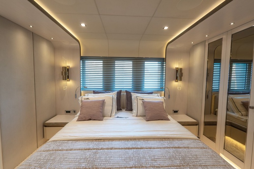 Inside The Luxury Design Of The Sophisticated Lilium Yacht!