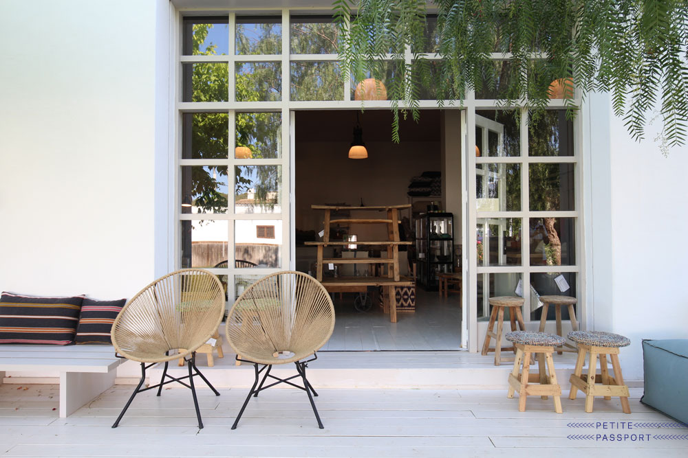 ibiza Ibiza: Get To Know The Best Furniture Stores TANIS