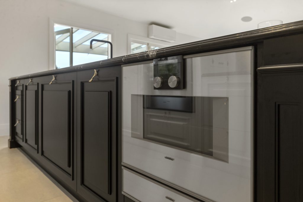 Interior Design Magazines: Read the February Issue of The English Home