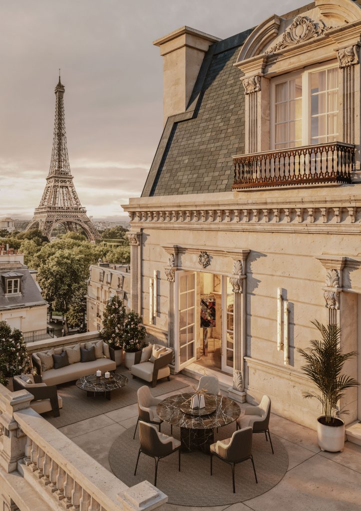 Vie Magazine's New Issue Focuses on Resorts & Luxury Destinations